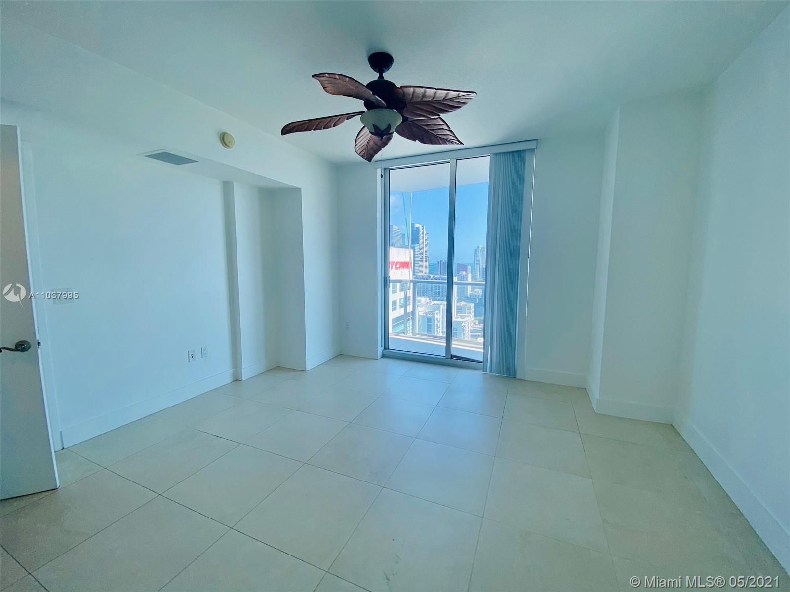 185 Southwest 7th Street, Unit 3002 Miami, FL 33130 - Photo 3 of 27