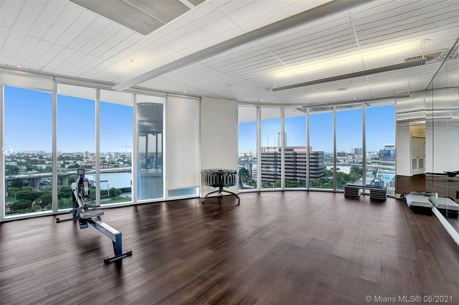 185 Southwest 7th Street, Unit 3002 Miami, FL 33130 - Photo 26 of 27