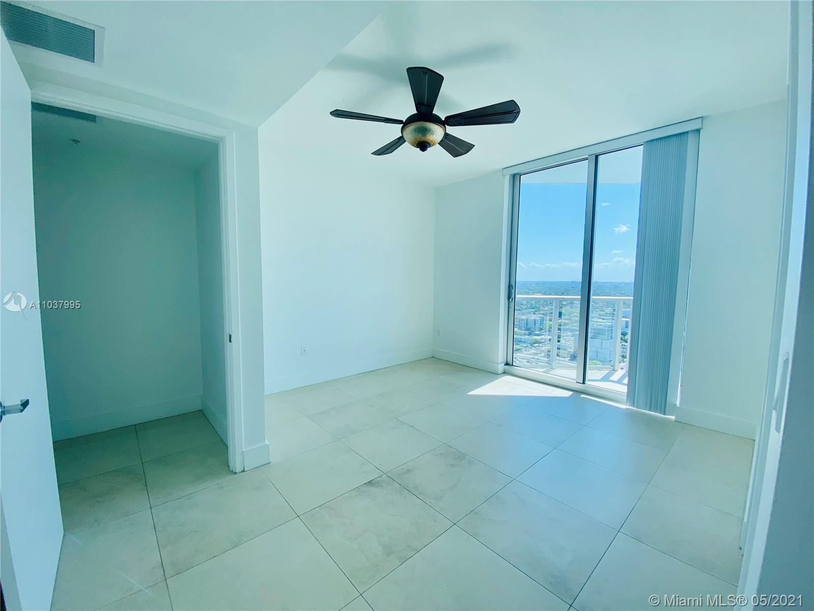 185 Southwest 7th Street, Unit 3002 Miami, FL 33130 - Photo 9 of 27