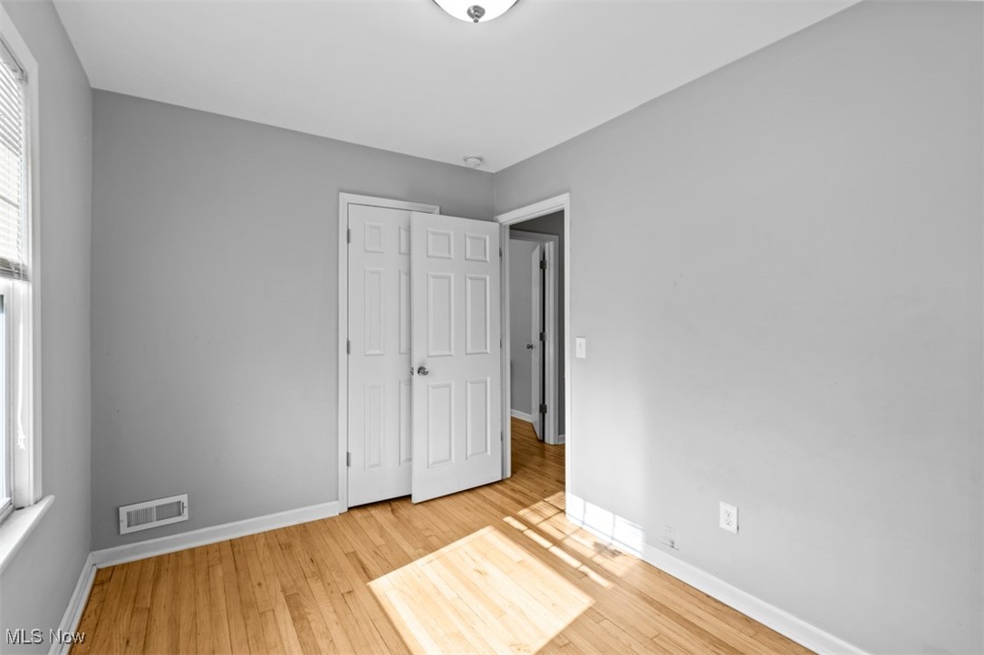 3833 Montevista Road Cleveland, OH 44121 - Photo 34 of 44