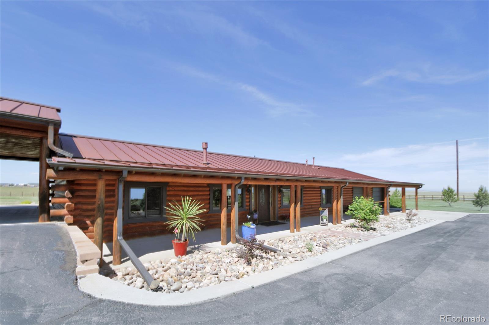 325 South Almstead Road Watkins, CO 80137 - Photo 6 of 35 Gallery Image 6
