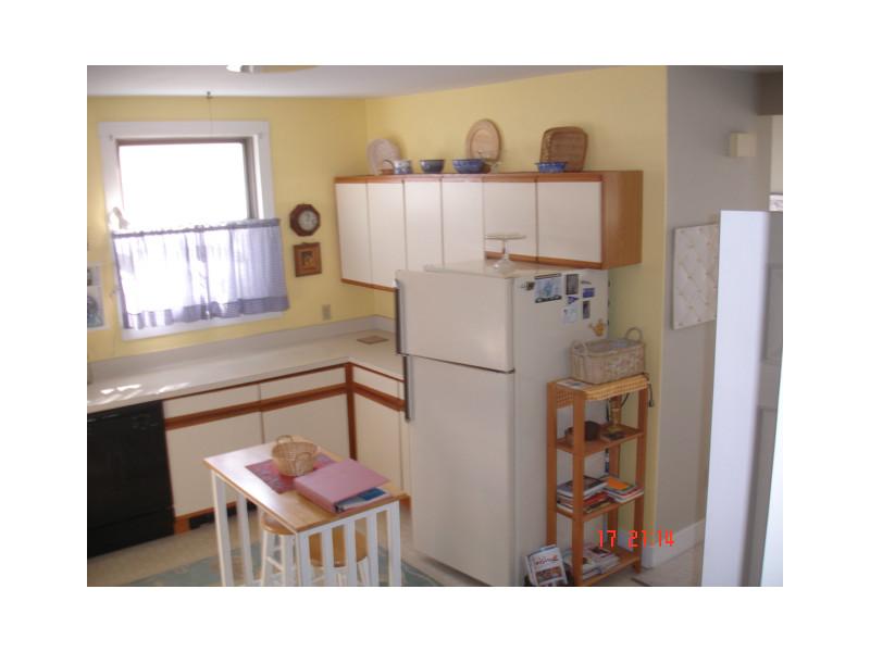 24 Peary Street, Unit C Newport, RI 02840 - Photo 3 of 17 Kitchen.