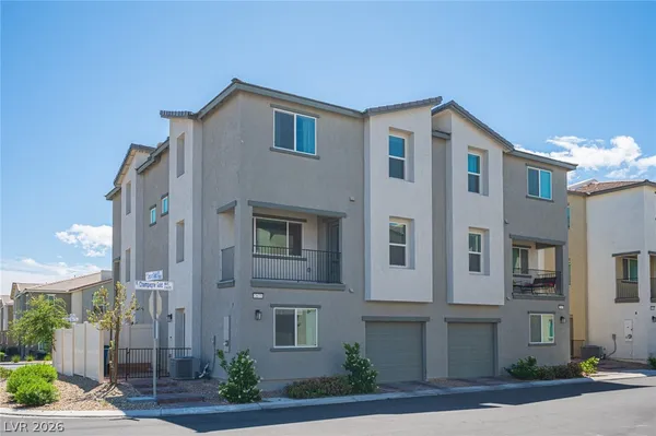 $324,900 | 2673 Champagne Gold Avenue, North Las Vegas, NV 89086