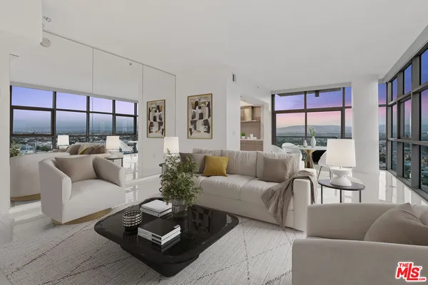 $11,000 | 13700 Marina Pointe Drive, Unit 1915, Marina del Rey, CA 90292