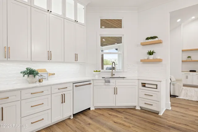 $575,000 | 200 Timber Mill Street, Lafayette, LA 70508