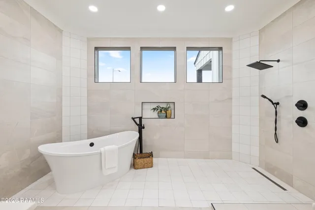 $575,000 | 200 Timber Mill Street, Lafayette, LA 70508