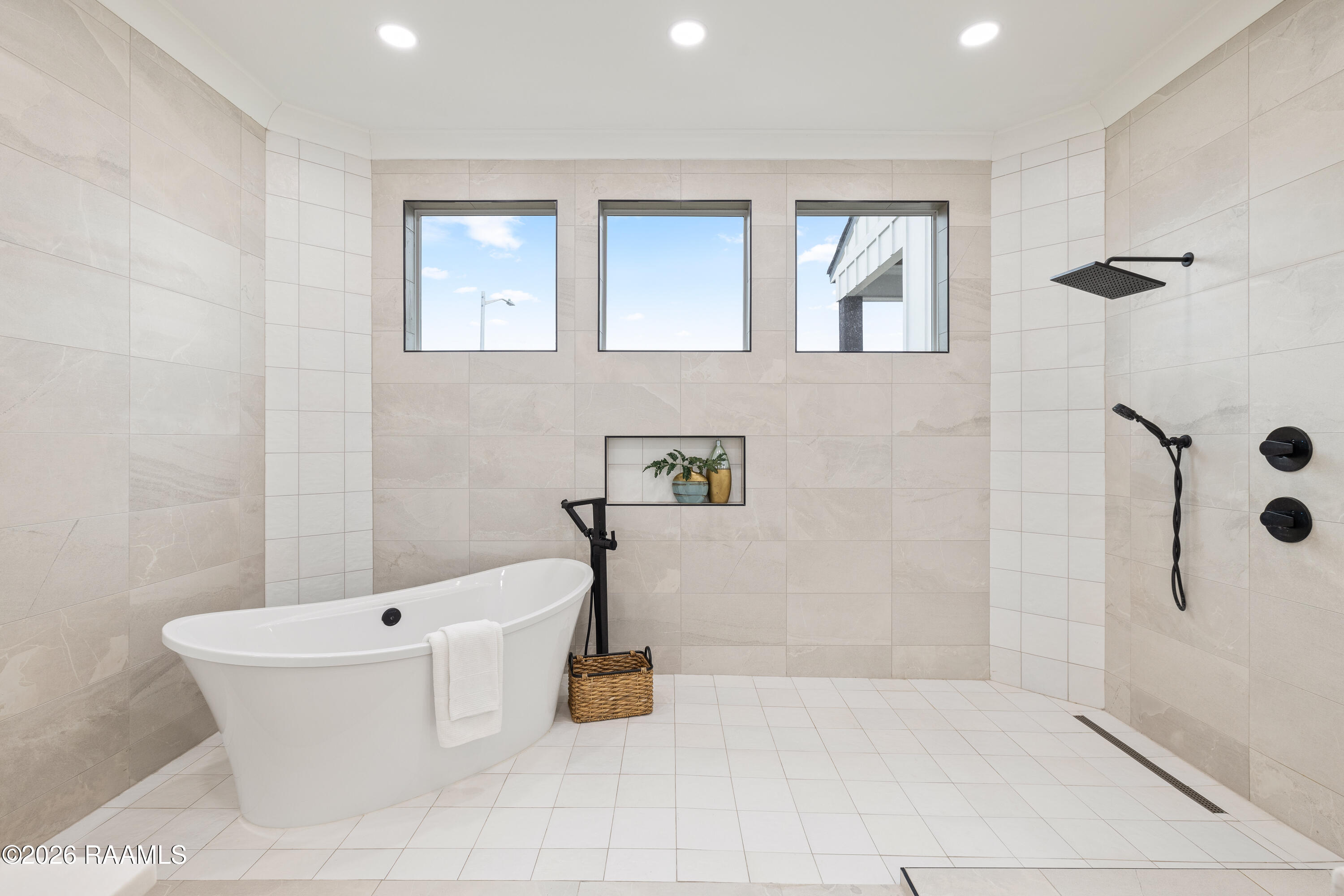 200 Timber Mill Street Lafayette, LA 70508 - Photo 21 of 41 COM 200 Timber Mill St Youngsville-23