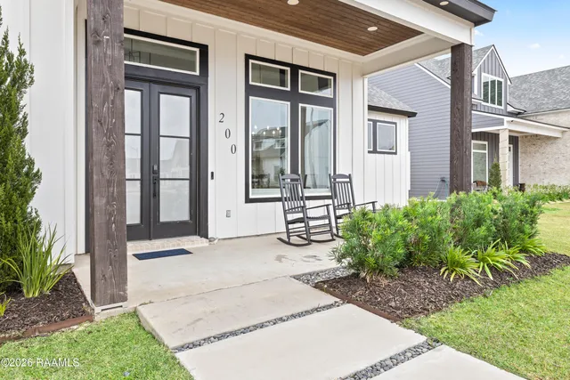 $575,000 | 200 Timber Mill Street, Lafayette, LA 70508