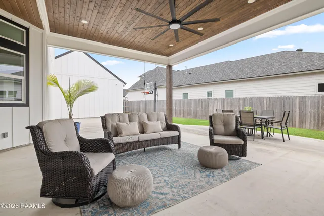 $575,000 | 200 Timber Mill Street, Lafayette, LA 70508