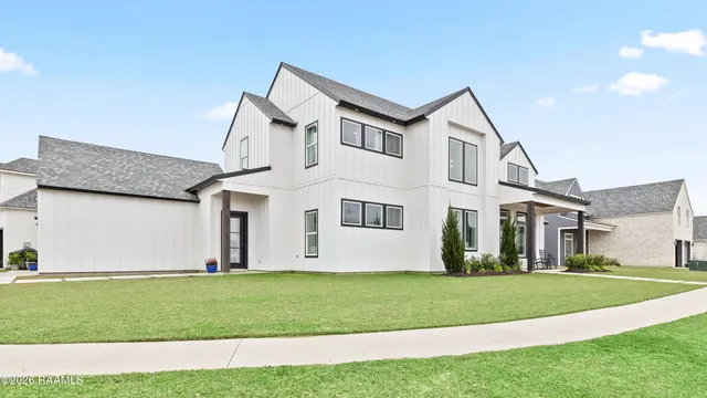 $575,000 | 200 Timber Mill Street, Lafayette, LA 70508