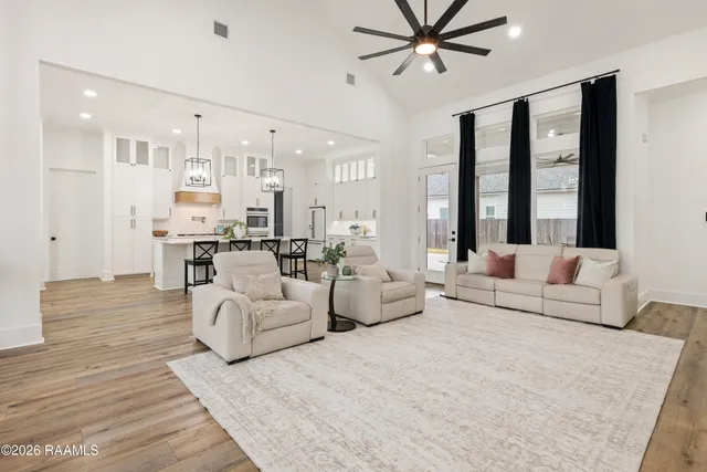 $575,000 | 200 Timber Mill Street, Lafayette, LA 70508