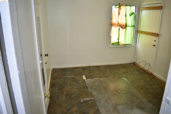 $485,000 | 9945 B Street, Oakland, CA 94603