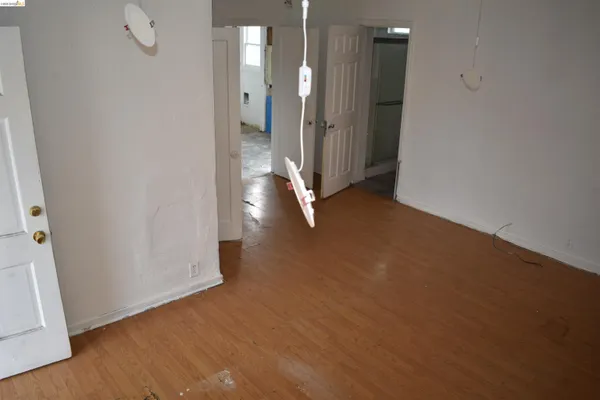 $485,000 | 9945 B Street, Oakland, CA 94603