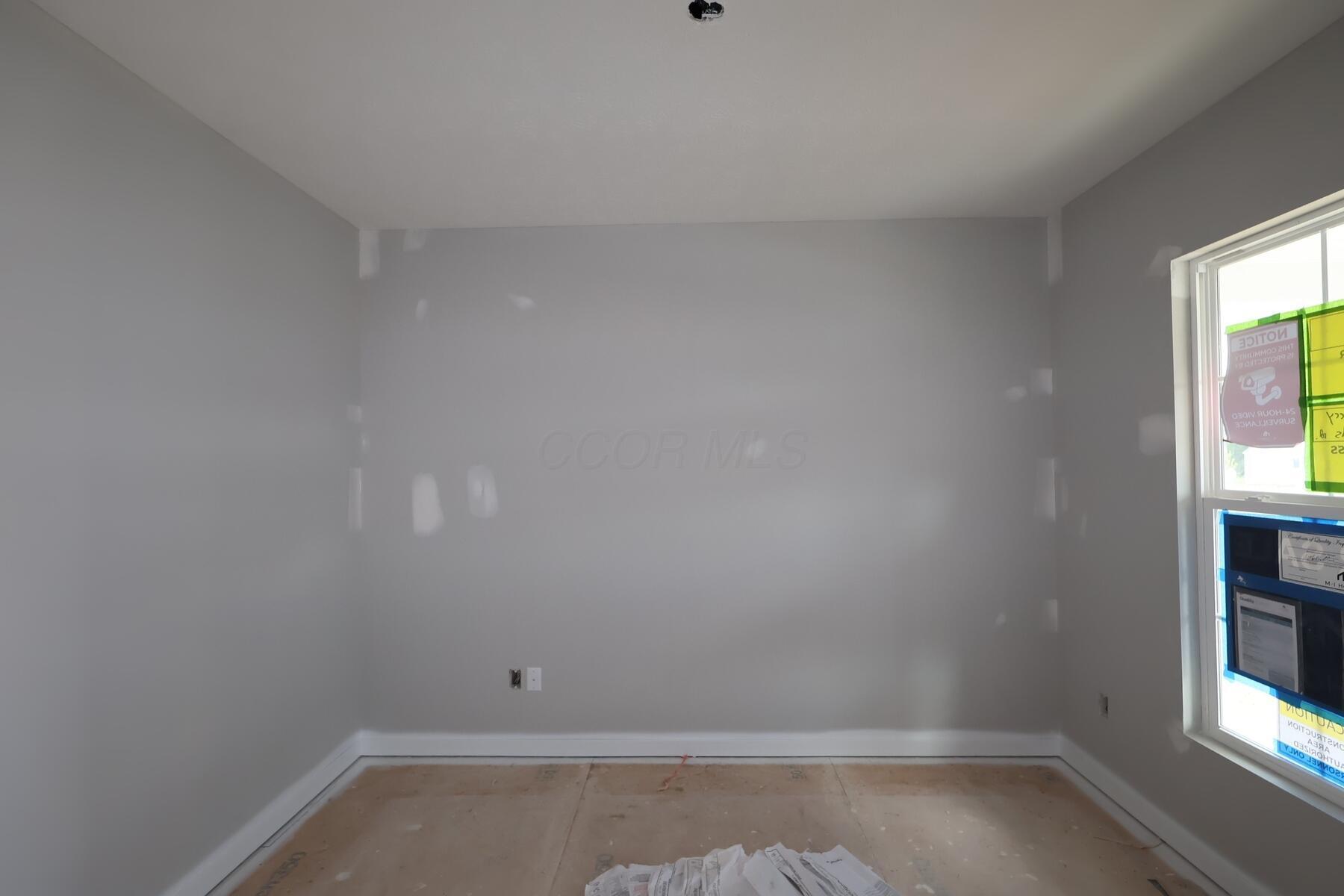 312 Cherry Hills Road Commercial Point, OH 43116 - Photo 3 of 16 Interior