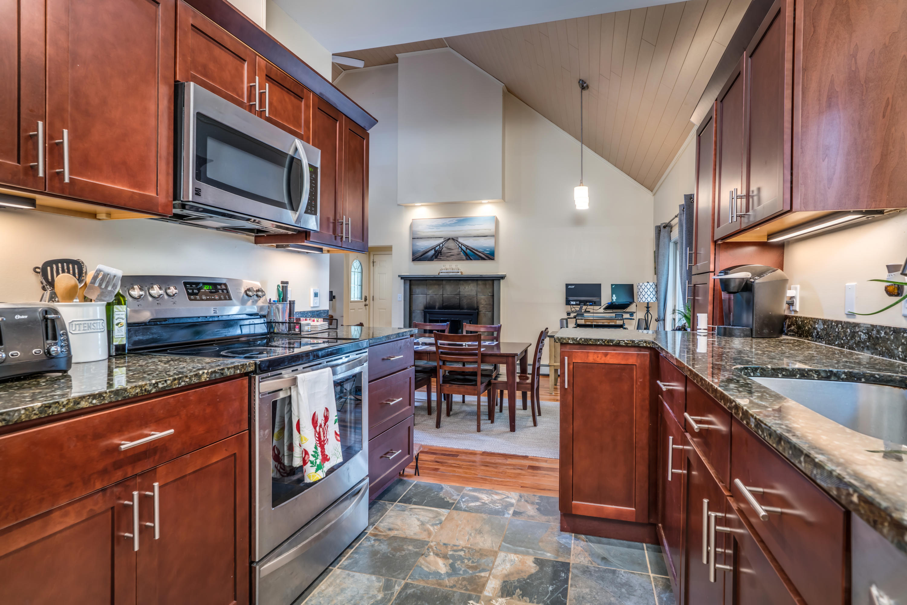 61 Greenleaf Parsons Road Cape Neddick, ME 03902 - Photo 9 of 40 DSC05789