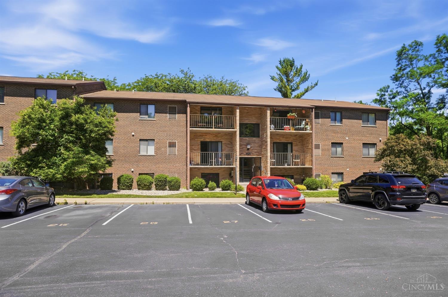 4274 Paul Road, Unit 27 Cincinnati, OH 45238 - Photo 2 of 39
