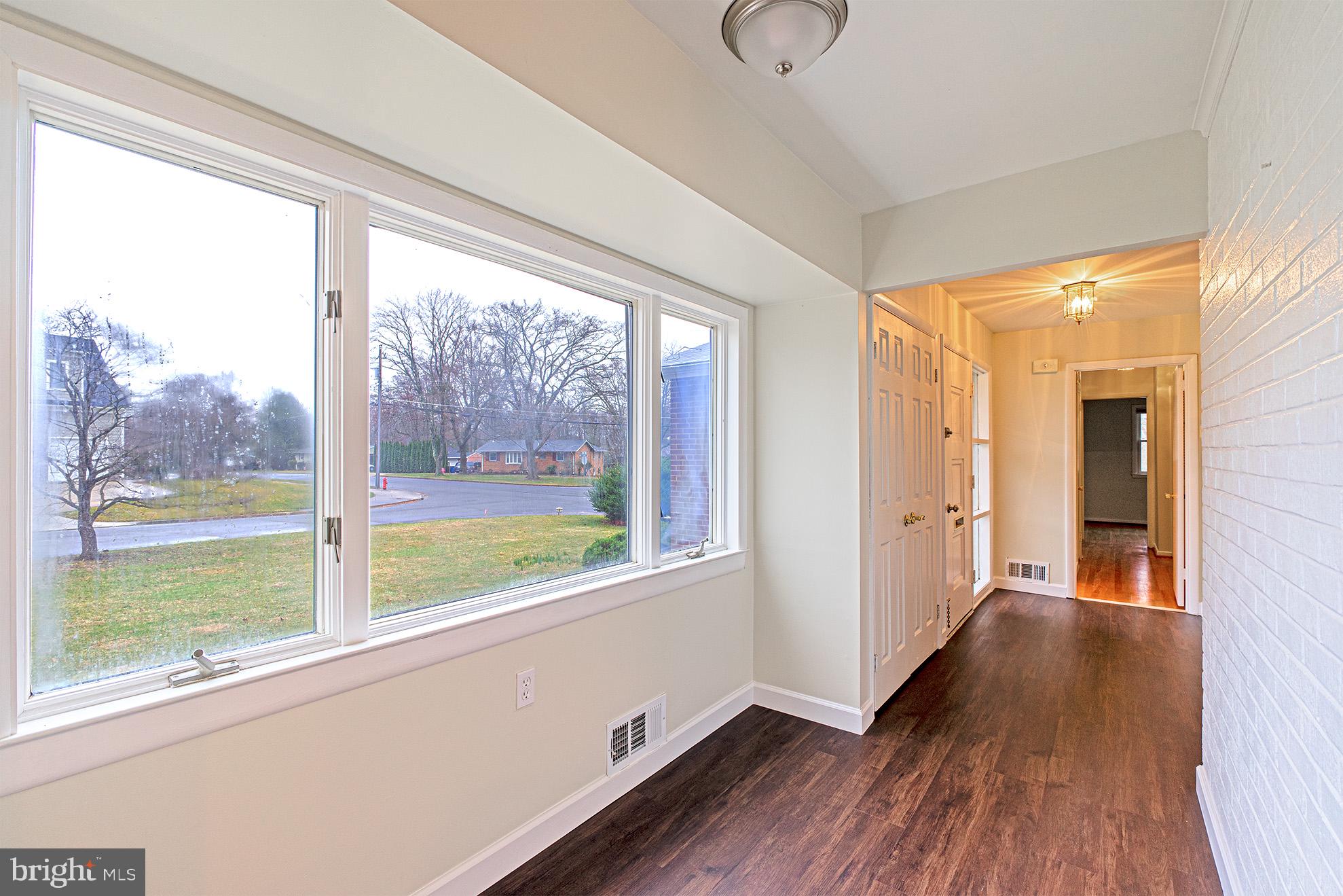 9116 Brian Drive Vienna, VA 22180 - Photo 12 of 33