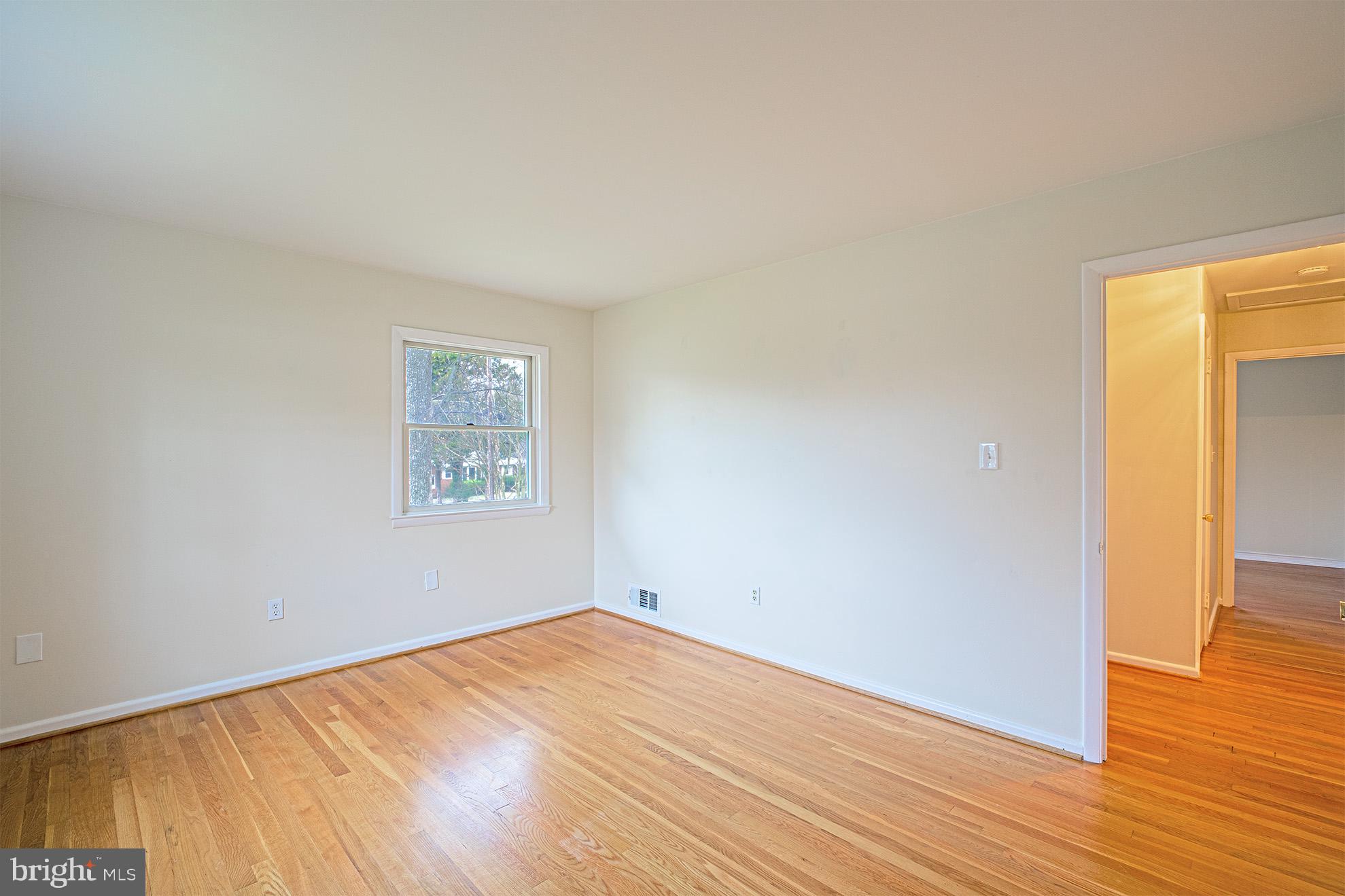 9116 Brian Drive Vienna, VA 22180 - Photo 16 of 33