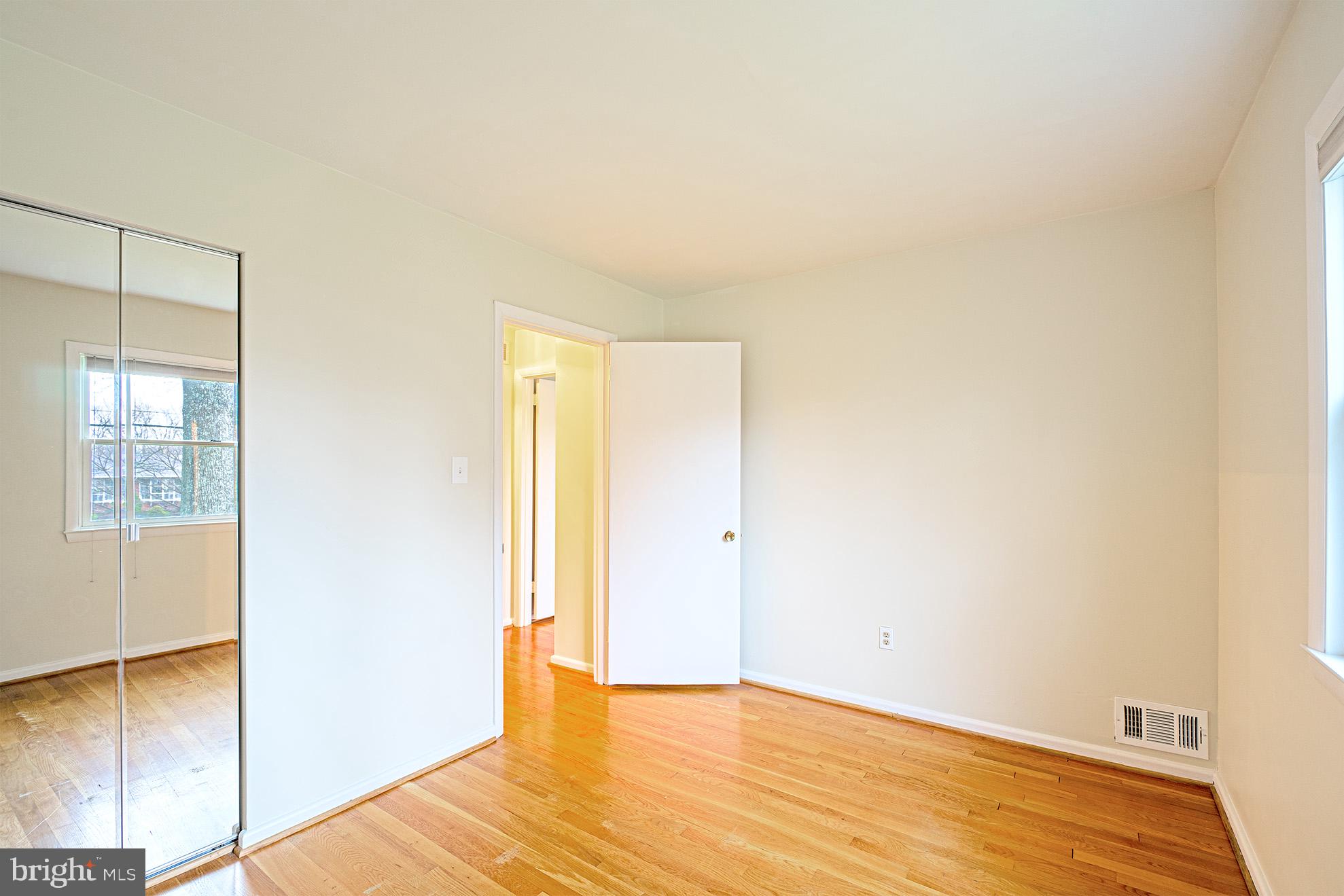 9116 Brian Drive Vienna, VA 22180 - Photo 19 of 33