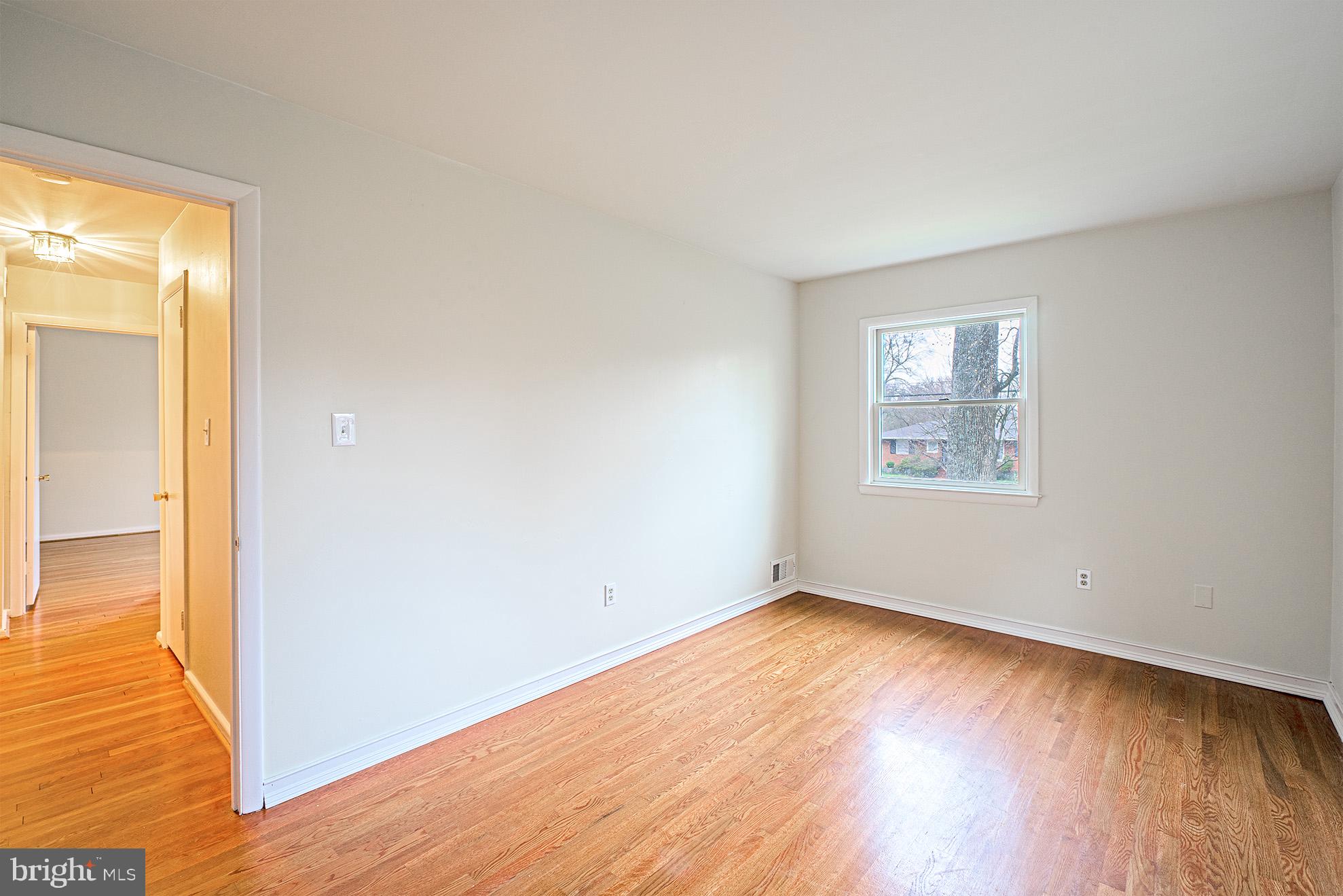 9116 Brian Drive Vienna, VA 22180 - Photo 20 of 33