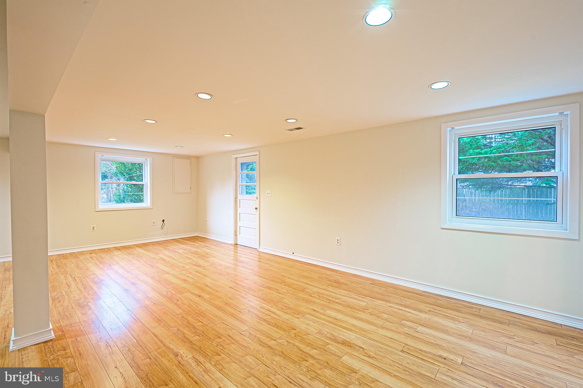 9116 Brian Drive Vienna, VA 22180 - Photo 26 of 33