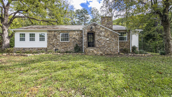 3140 Laws Chapel Road Maryville, TN 37803 - Photo 2 of 31 134034069280452397_134034069253927910_IM