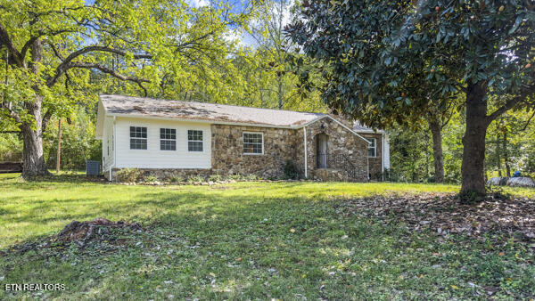 3140 Laws Chapel Road Maryville, TN 37803 - Photo 27 of 31 134034069275222891_134034069253852963_IM