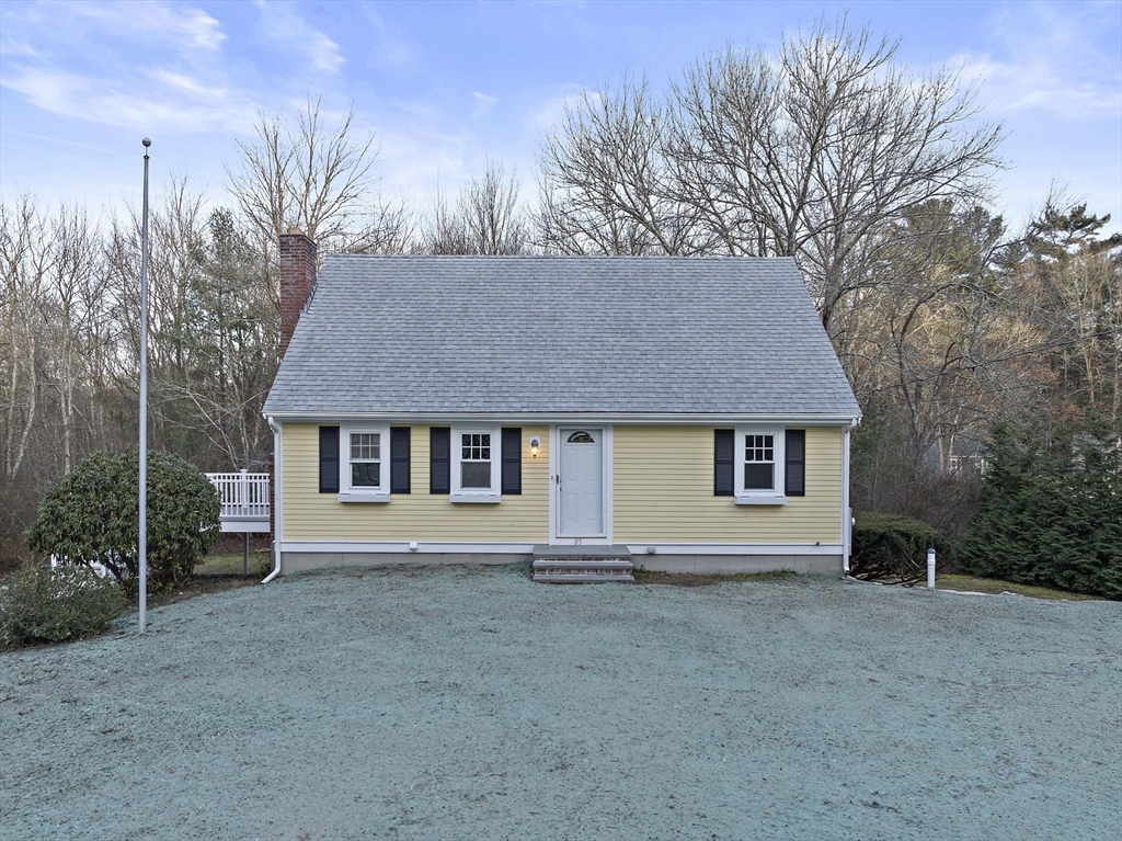 85 Grove Street Hanover, MA 02339 - Photo 5 of 36 Gallery Image 5