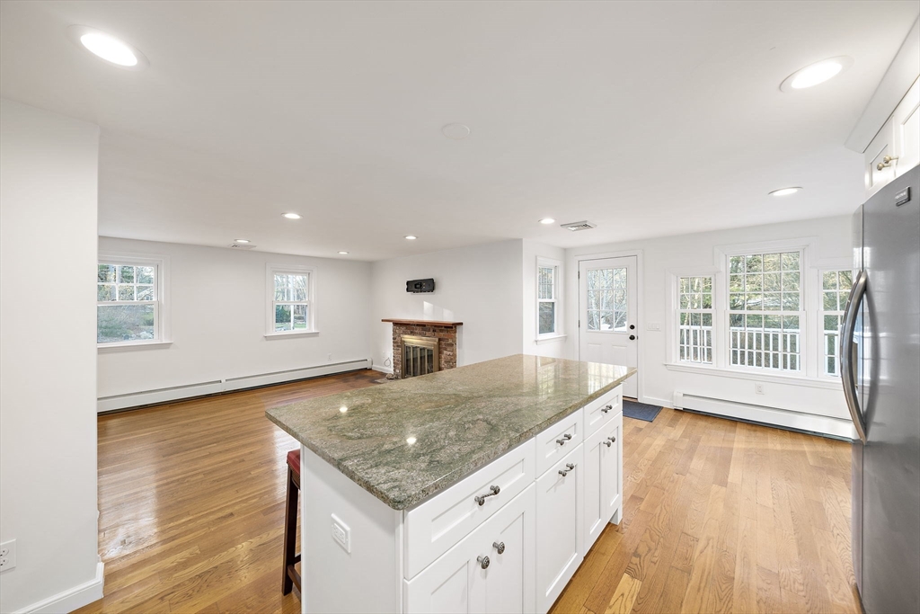 85 Grove Street Hanover, MA 02339 - Photo 9 of 36 Gallery Image 9