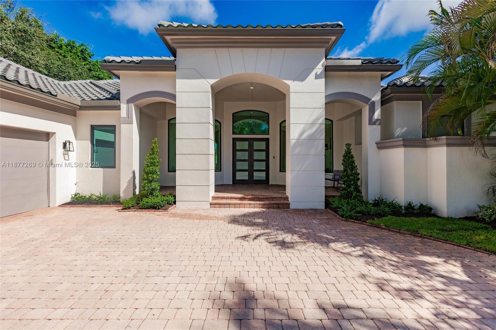 12641 North Stonebrook Circle Davie, FL 33330 - Photo 3 of 51