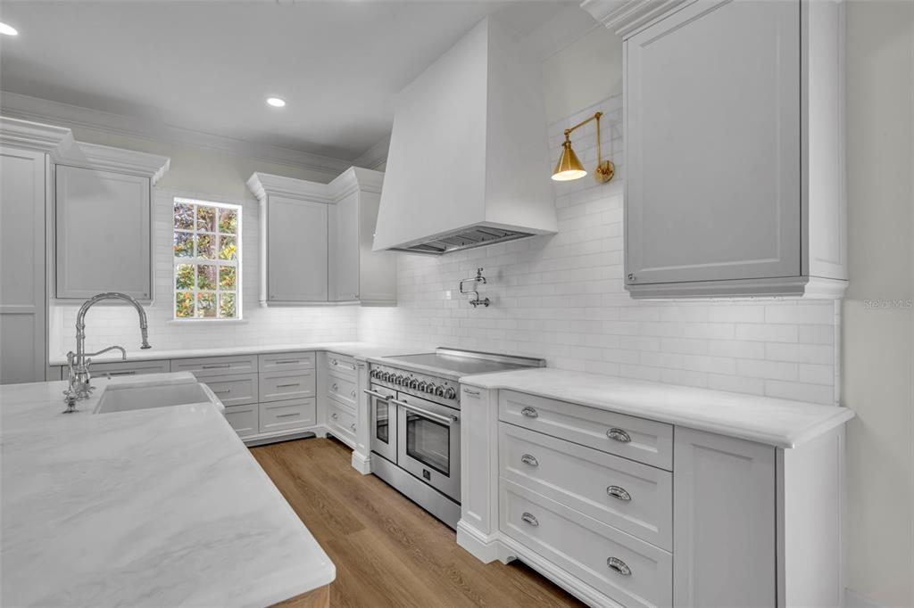 4230 Lower Park Road Orlando, FL 32814 - Photo 15 of 56