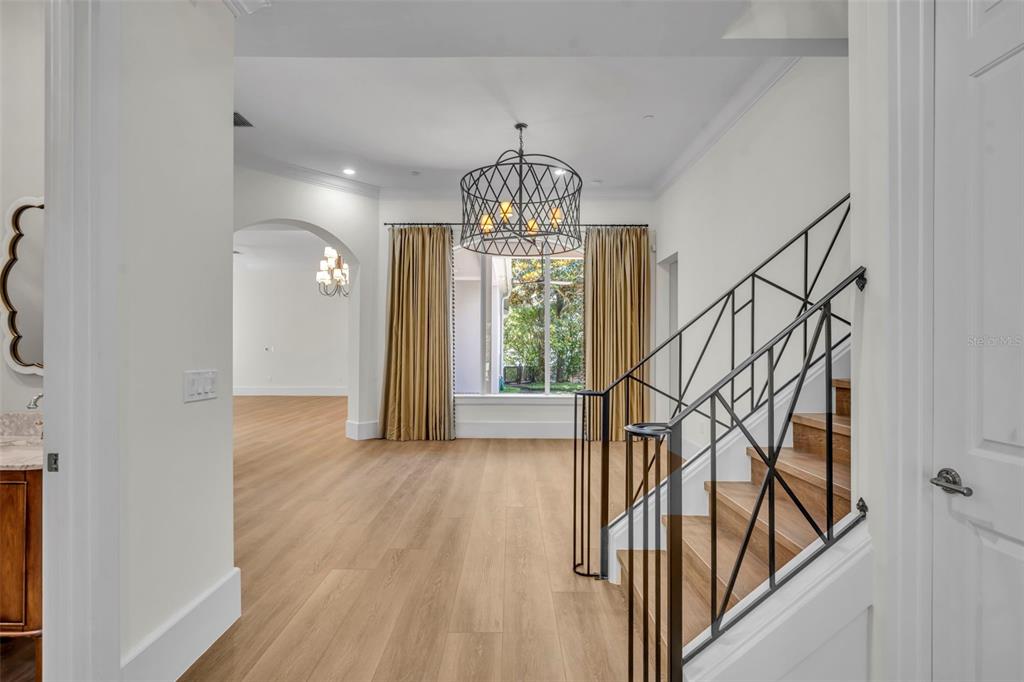 4230 Lower Park Road Orlando, FL 32814 - Photo 7 of 56