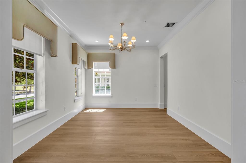 4230 Lower Park Road Orlando, FL 32814 - Photo 8 of 56