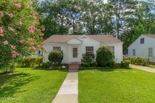 $147,500 | 318 South 13th Avenue, Hattiesburg, MS 39401