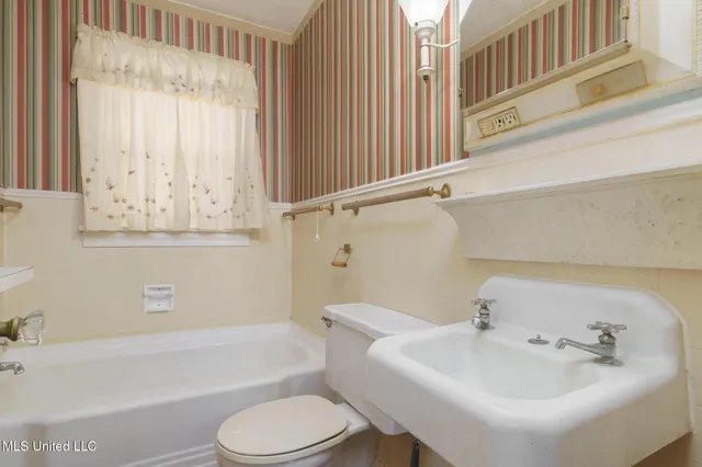 $147,500 | 318 South 13th Avenue, Hattiesburg, MS 39401