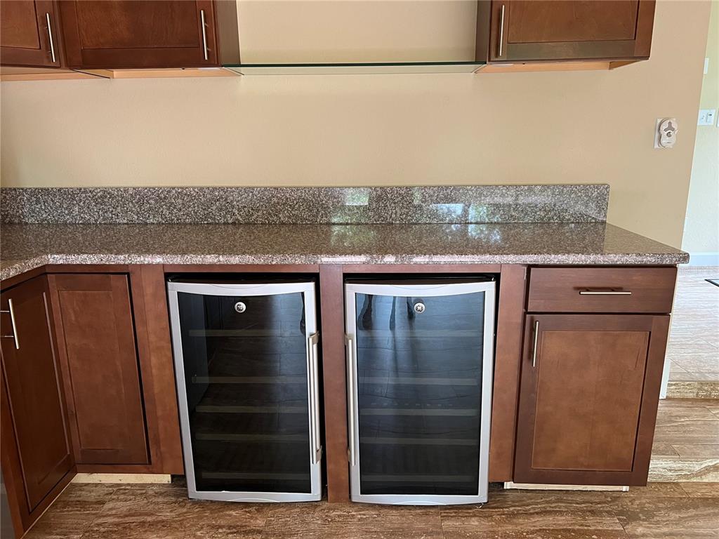 1383 Curlew Road Dunedin, FL 34698 - Photo 8 of 56 Gallery Image 8