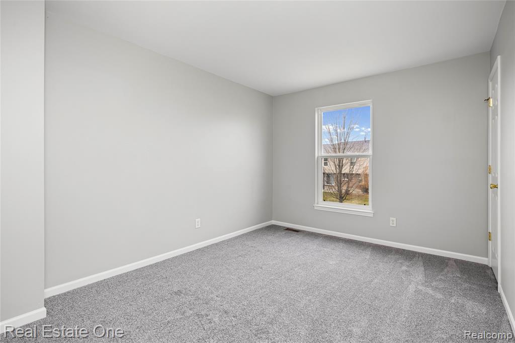4648 Pond Run Canton, MI 48188 - Photo 24 of 47