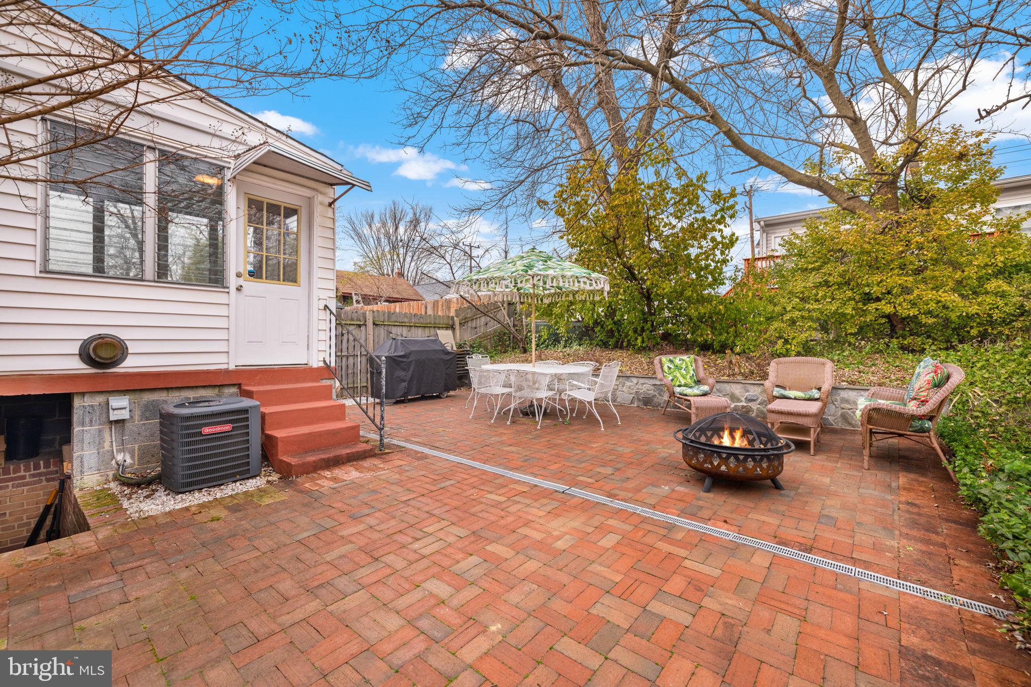 3209 13th Road South Arlington, VA 22204 - Photo 6 of 11