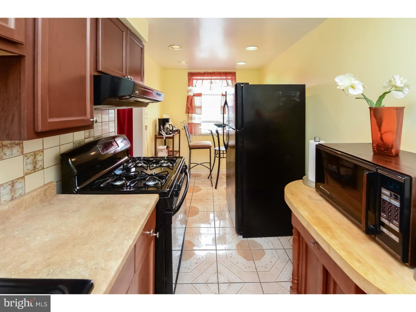 8014 Temple Road Philadelphia, PA 19150 - Photo 8 of 19 Kitchen