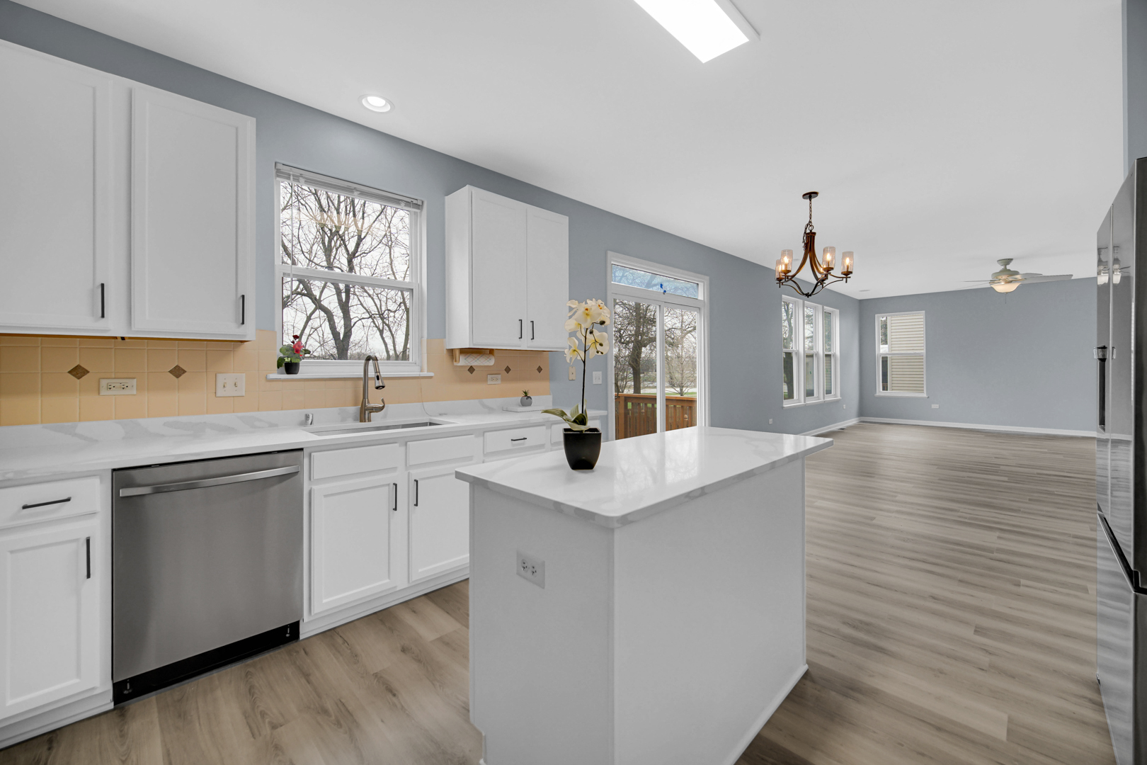 984 Ashbrook Circle Bolingbrook, IL 60440 - Photo 12 of 34