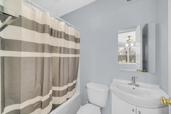 $586,000 | 984 Ashbrook Circle, Bolingbrook, IL 60440