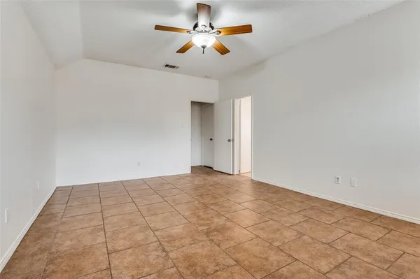 $349,900 | 14 Enchanted Court, Mansfield, TX 76063