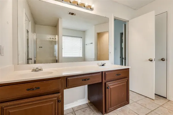 $349,900 | 14 Enchanted Court, Mansfield, TX 76063