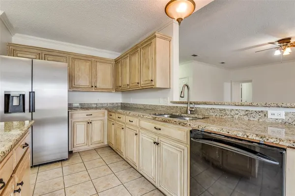 $349,900 | 14 Enchanted Court, Mansfield, TX 76063