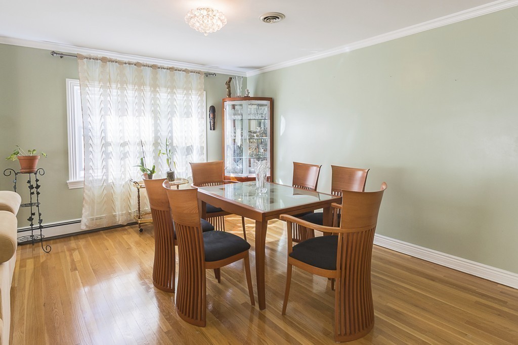 54 Auburndale Road Marblehead, MA 01945 - Photo 8 of 24