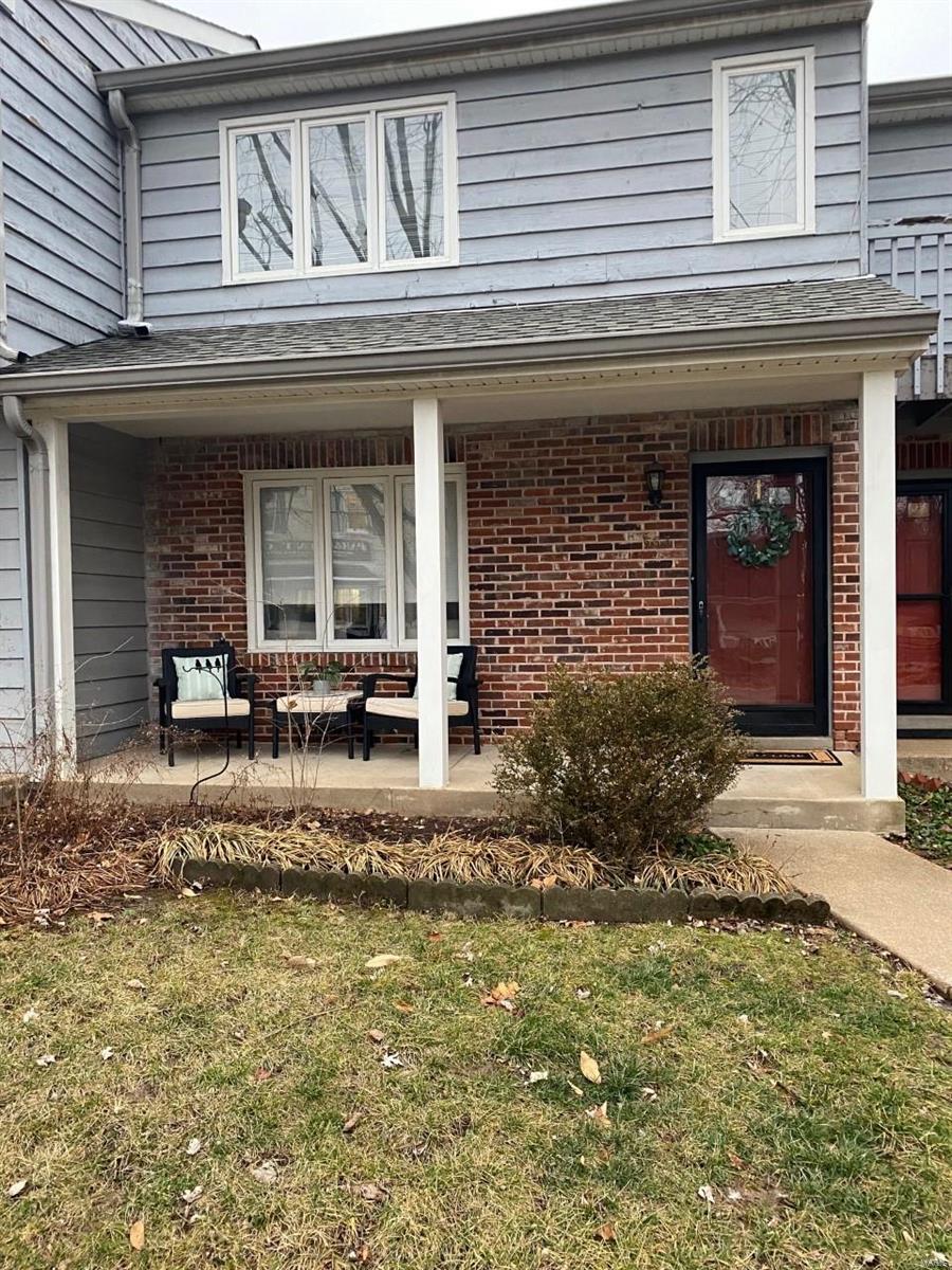 563 West Kirkham Avenue, ster Groves, MO 63119 Compass