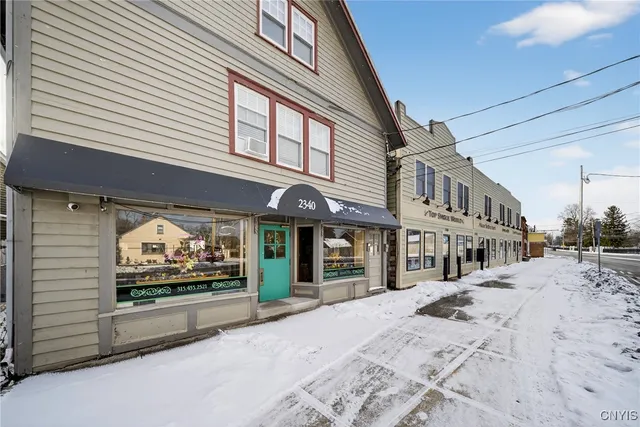 $2,500 | 2340 Court Street, Salina, NY 13208