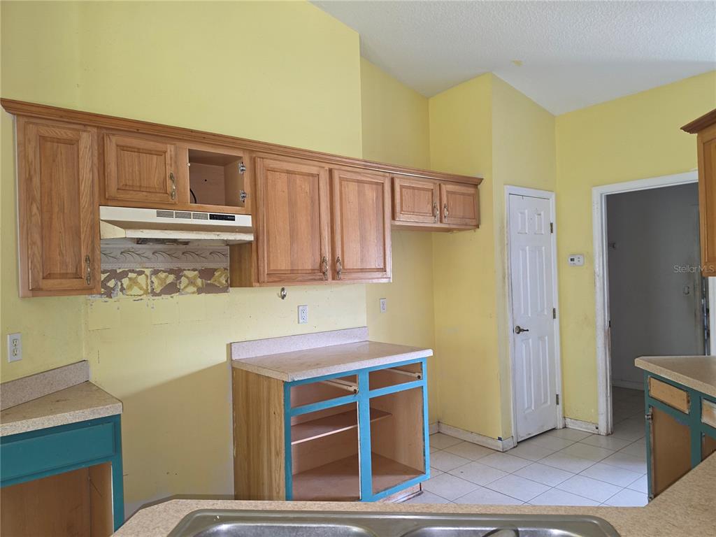 4252 Southwest 102nd Place Ocala, FL 34476 - Photo 10 of 31