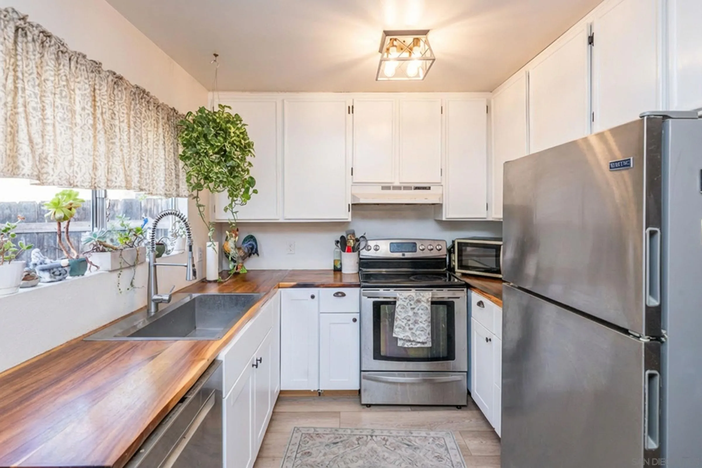 166 North 1st Street, Unit 23 El Cajon, CA 92021 - Photo 5 of 50