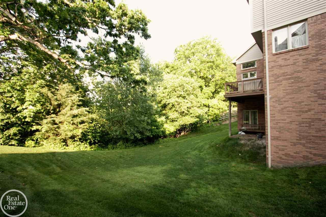 1061 Moran Drive Rochester, MI 48307 - Photo 39 of 40 Gallery Image 39